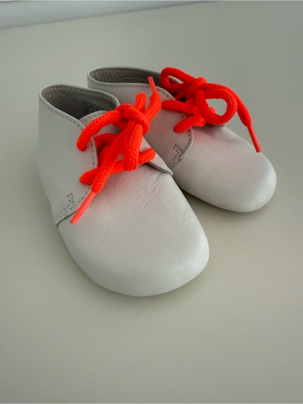 Bonpoint White Leather Baby Shoes with Neon Orange Laces